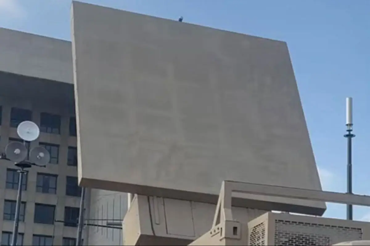 Pakistan Unveils Its First Long-Range Surveillance Radar AM3505