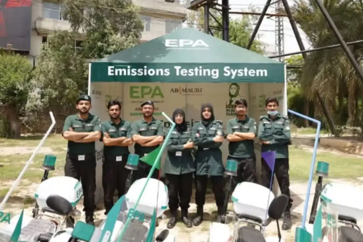 Punjab Launches Free Vehicle Emission Testing in Lahore to Fight Smog
