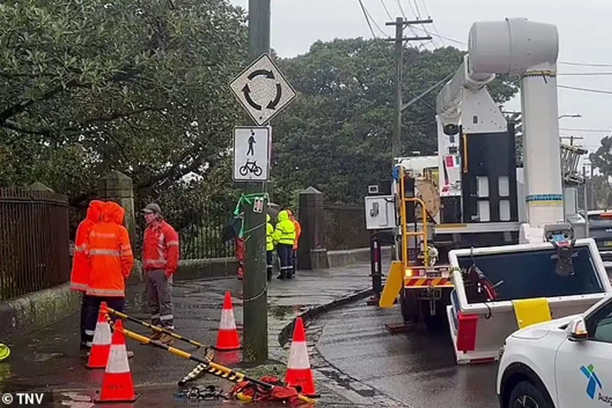 Sydney Tradie Dies After Electrocution While Operating Cherry Picker