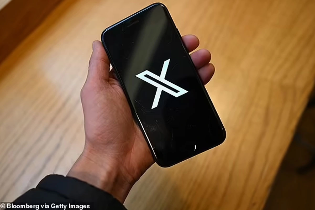 Why Twitter is down? X (Formerly Twitter) Crashes Globally for Second Time in Two Days