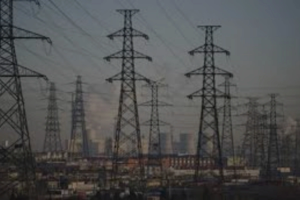 NEPRA approves Rs1.15/unit cut to ensure uniform tariff across country