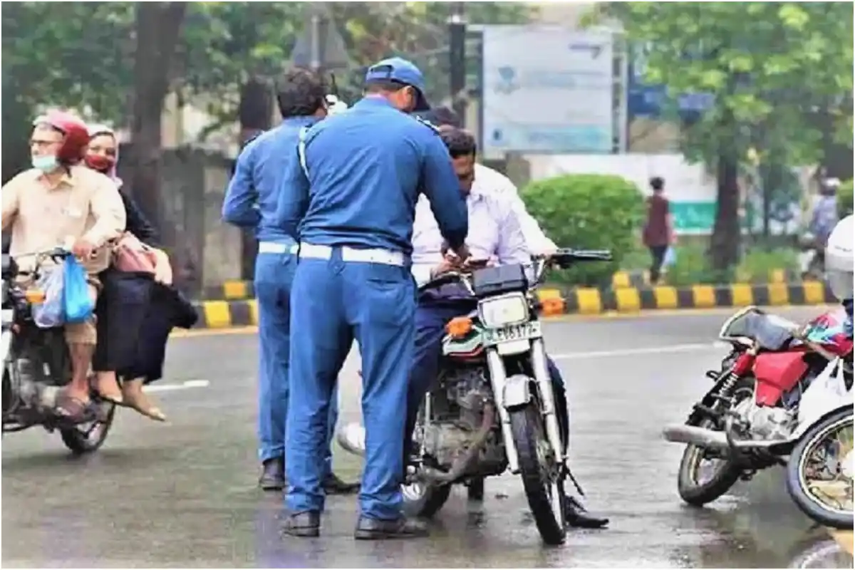 Lahore Traffic New Laws 2025: All You Need to Know!