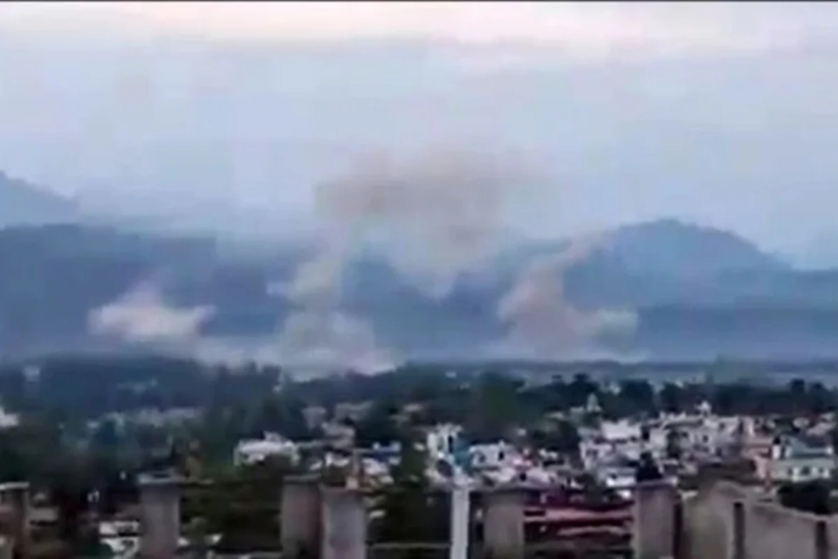 Pakistan Responds with Counter-Offensive After Indian Strikes