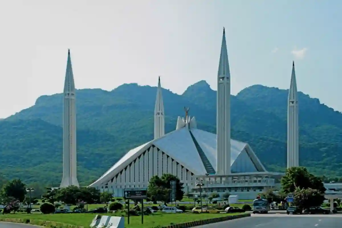 Fact Check: No drone crash near Faisal mosque, confirm authorities