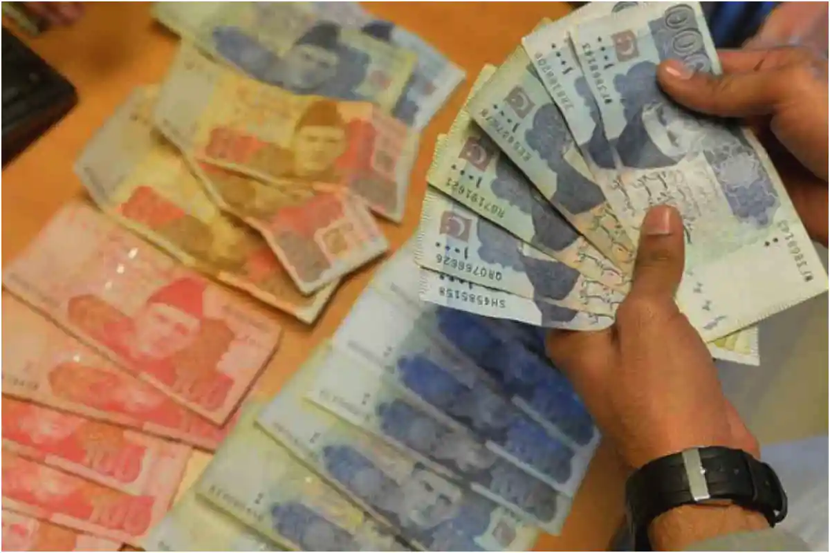 Government Likely to Raise Employee Salaries by 20%