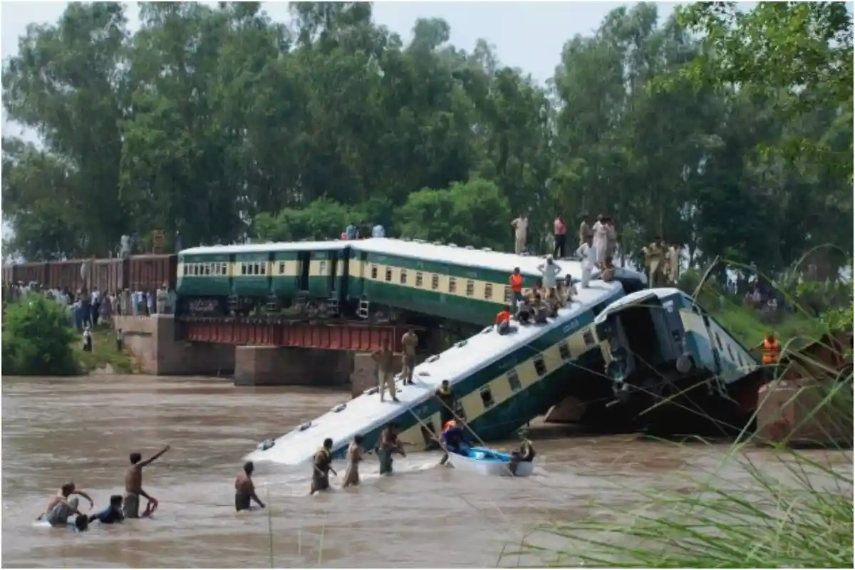 Bridge Collapse at Khanewal Station Triggers Inquiry, Officers Suspended