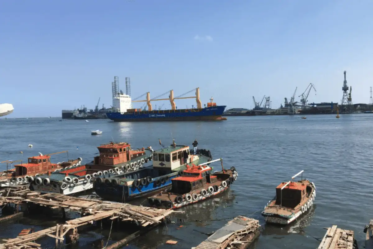 Pakistan Bans Indian Ships from Entering Its Ports Amid Rising Tensions