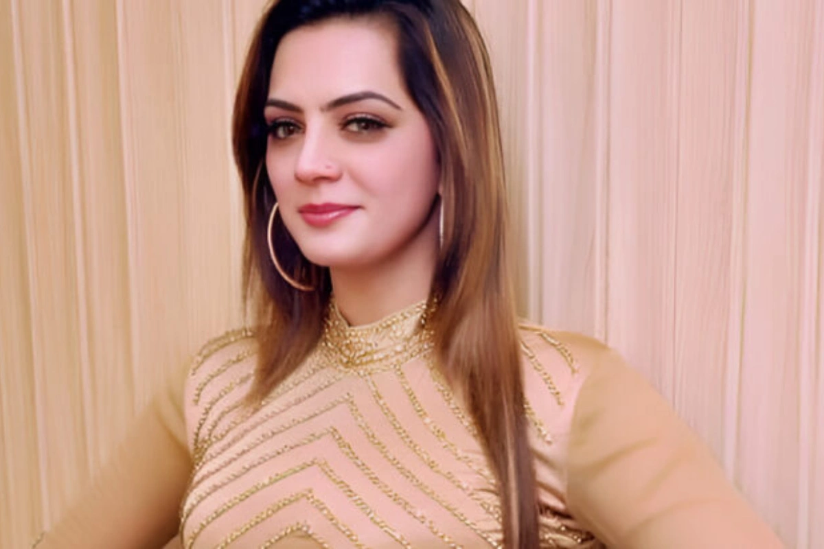 Stage Actress Zara Khan Banned for Two Years by Punjab Arts Council