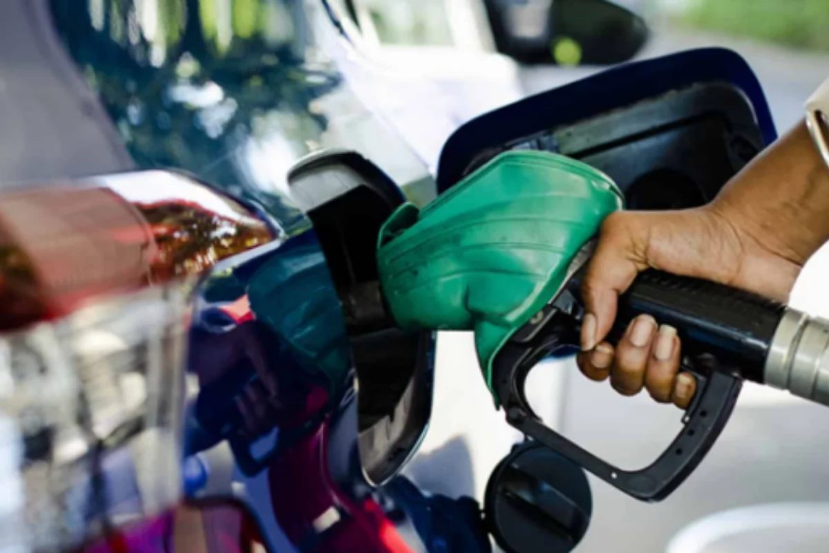 Pakistan Likely to See Petrol Price Cut From June 1