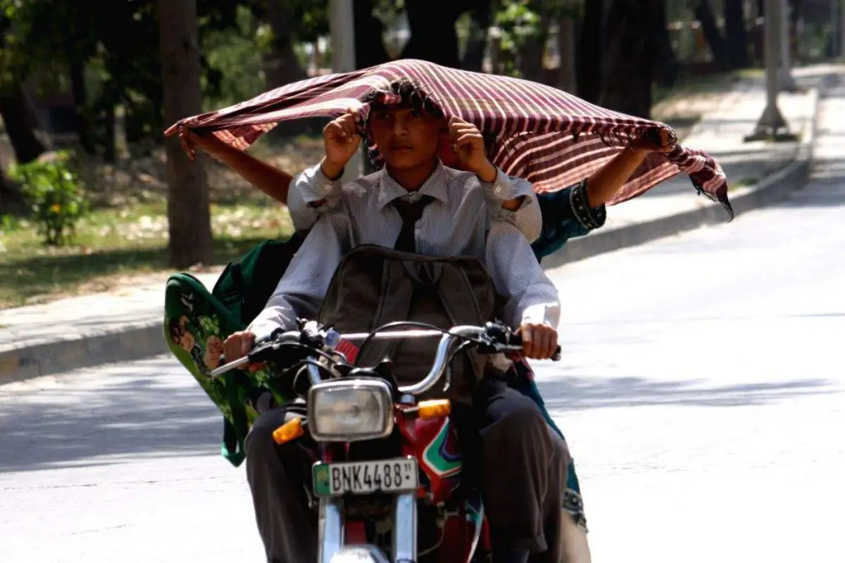 Lahore Weather Today: Scorching Temperatures Grip the City