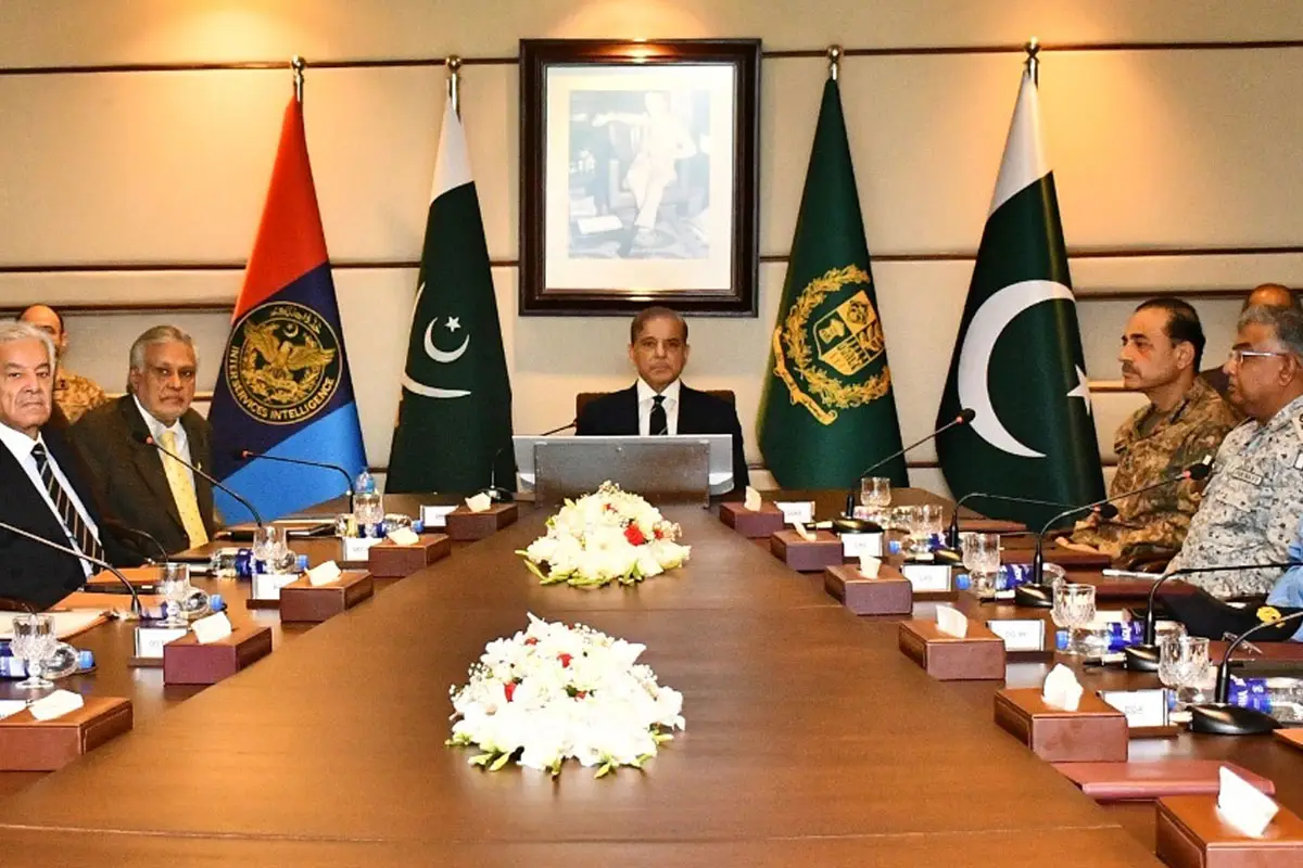 PM visits ISI HQ, briefed on security threats