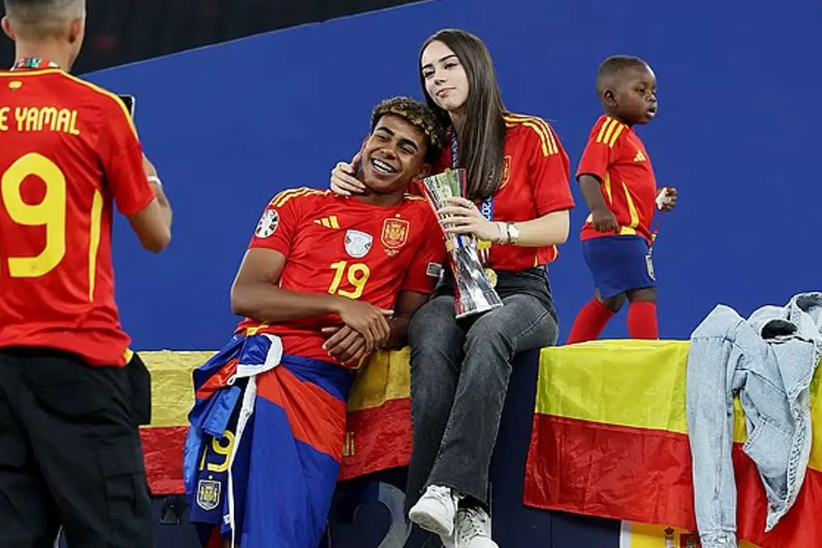 Fati Vazquez Defends Holiday with Lamine Yamal Amid Backlash and Rumors