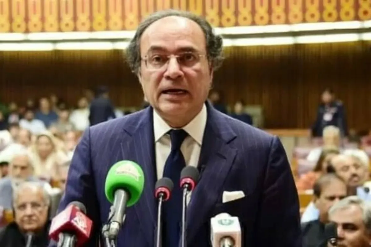 Govt Slashes Income Tax for Salaried Class in Budget 2025-26