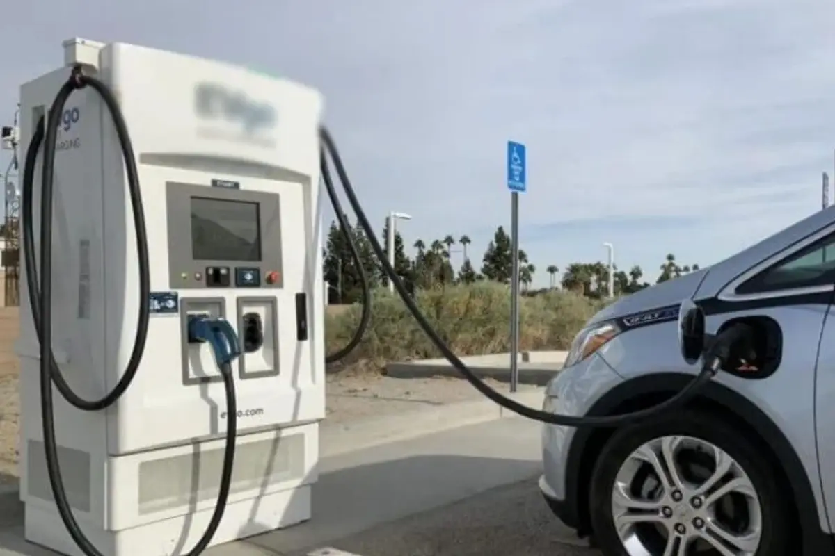 Pakistan Unveils New Electric Vehicle Policy 2025