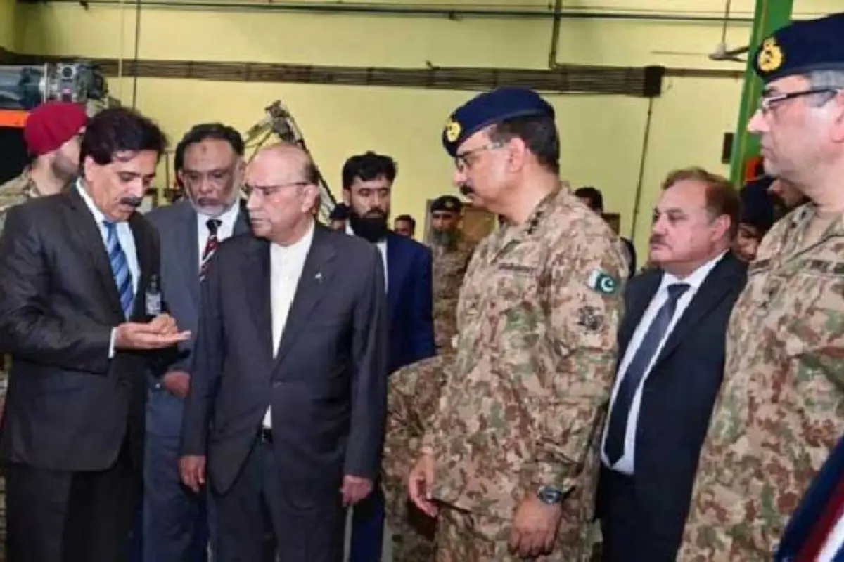 Zardari Visits POF Wah, Praises Role in National Defense