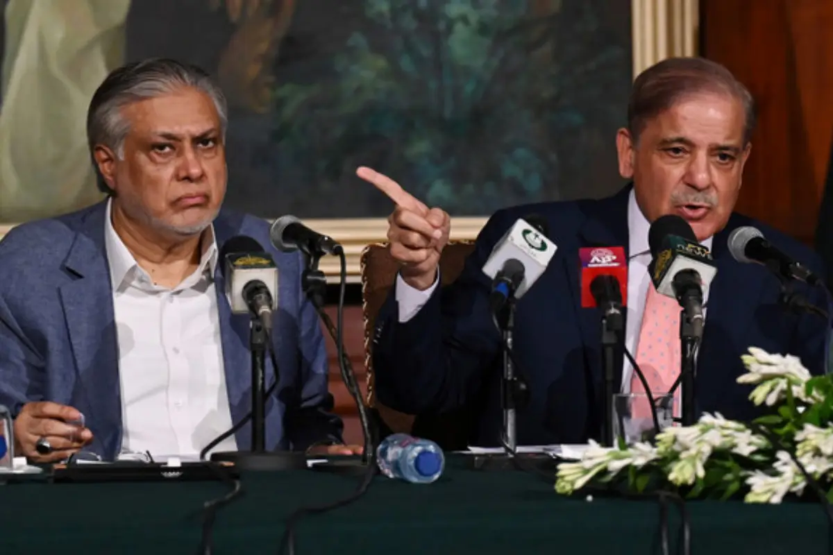 PM and DPM United: Pakistan Stands with Iran Amid Crisis