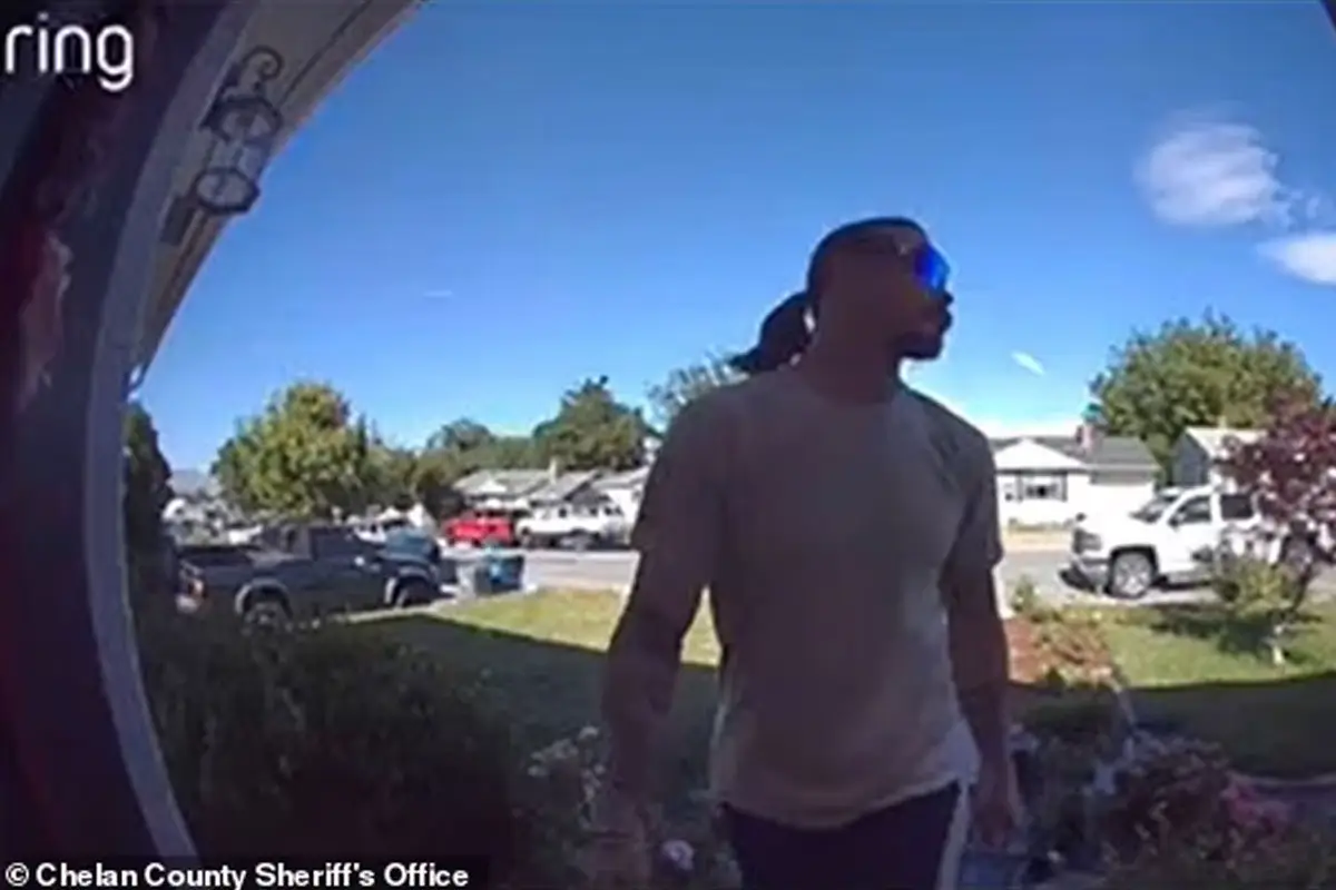 Killer dad Travis Decker is seen in haunting new doorbell footage