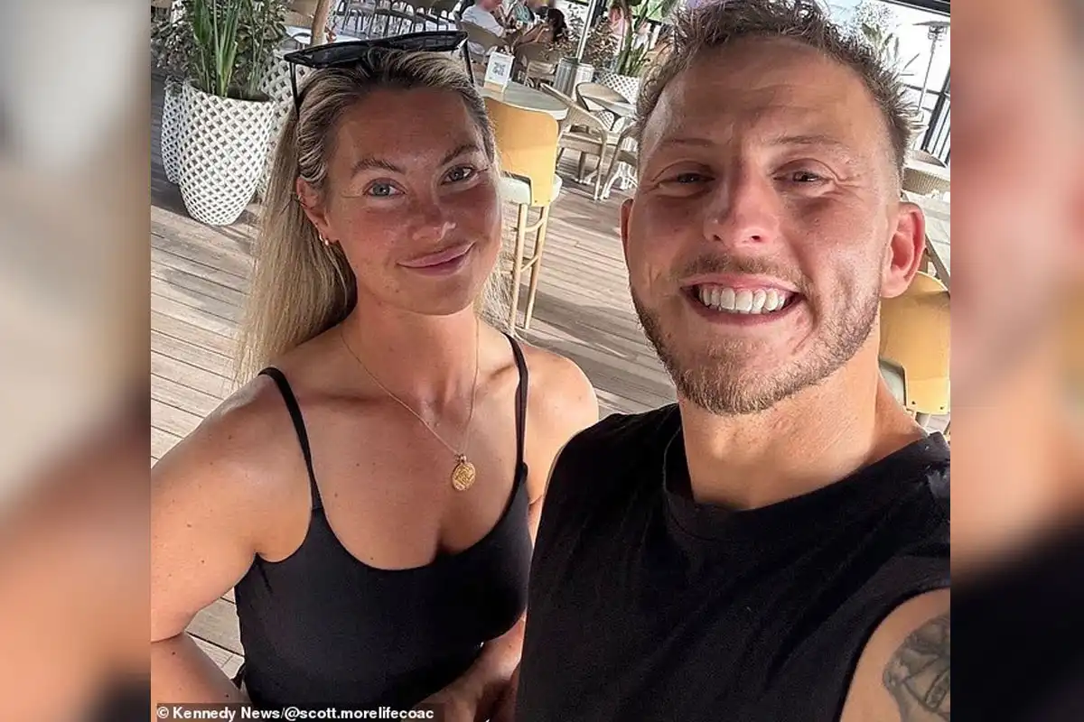 Scott McCormick and Helena Boshwick Slam Ryanair After Seat Row Ends in £100 Loss and Viral Clapback