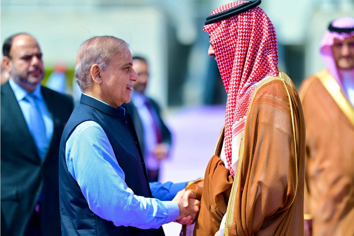 PM Shehbaz Sharif arrives in Saudi Arabia for two-day visit