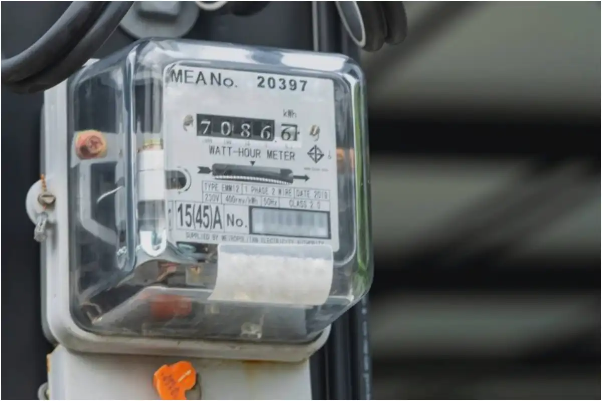 LESCO raise fee for new single-phase meter connections