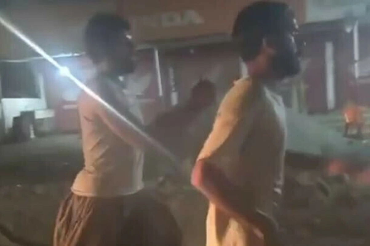 Over 200 Prisoners Flee Malir Jail Amid Earthquake in Karachi; 80 Recaptured, 1 Dead, 3 Injured