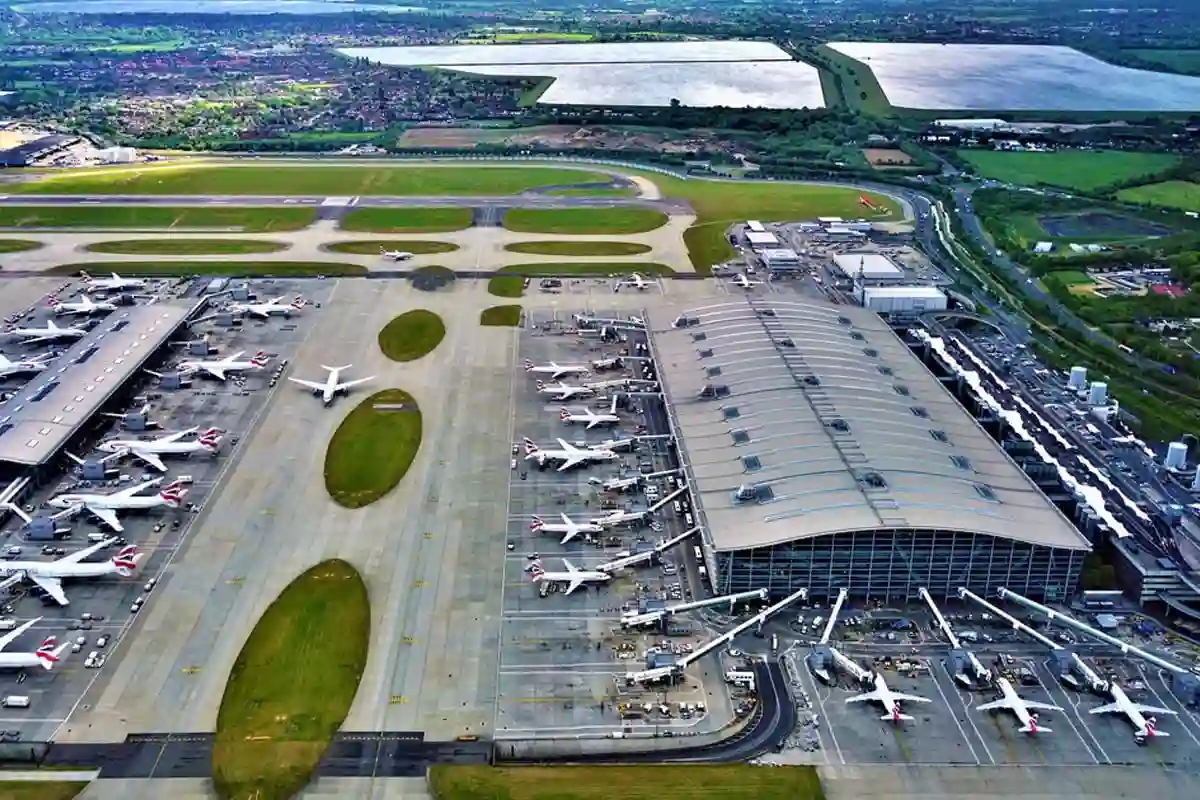 Airports to be built in three more Pakistani cities