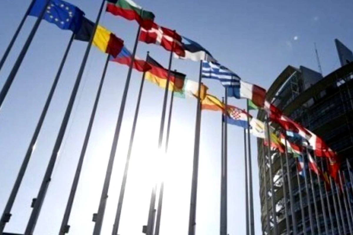 How many Pakistanis applied for asylum in Europe in one year?