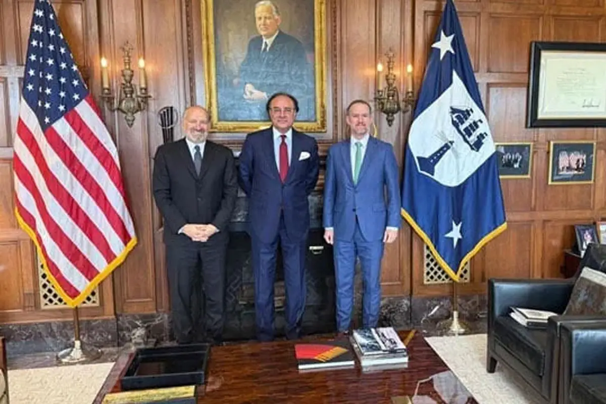 FinMin Aurangzeb Holds ‘Productive’ Trade Talks in Washington for Tariff Relief