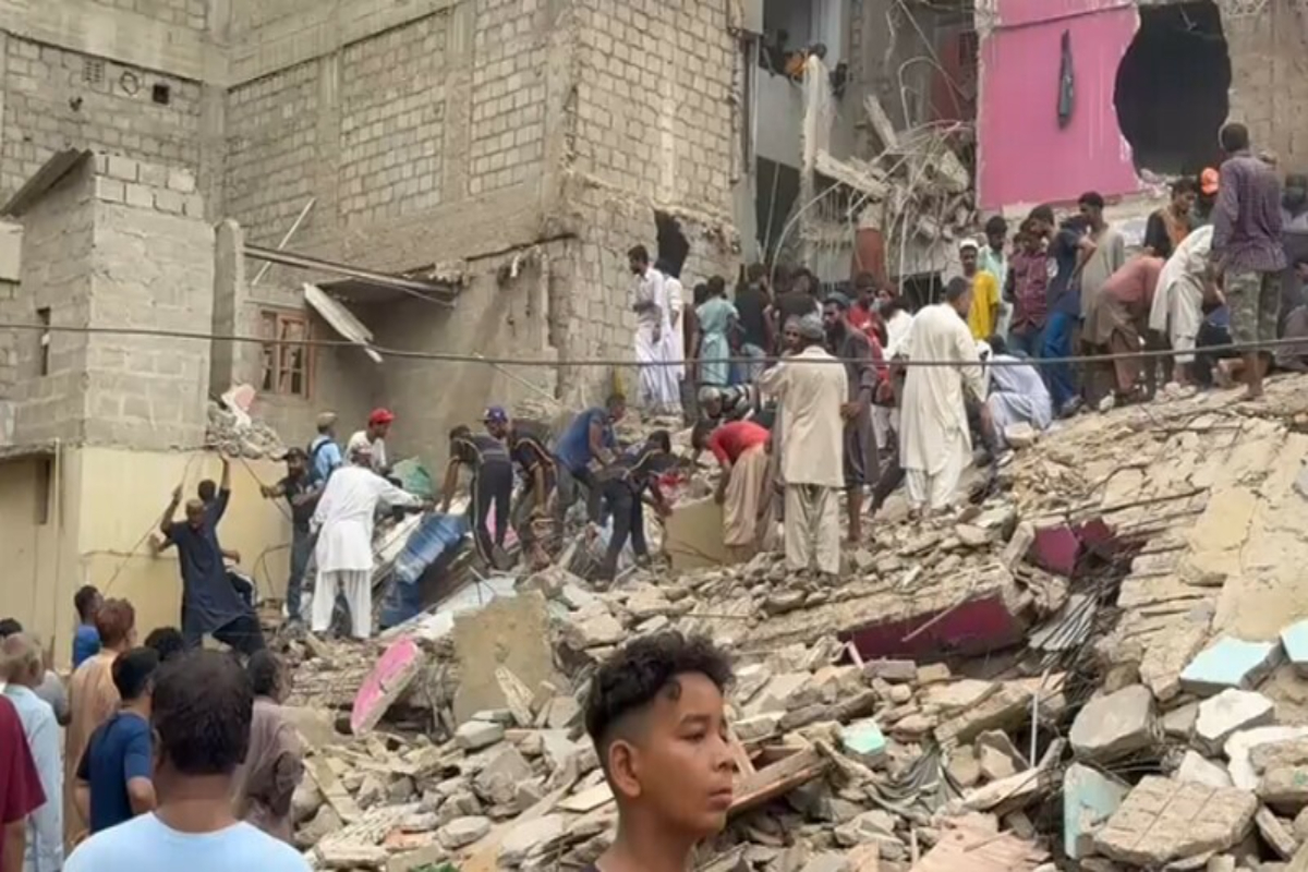 Death toll in Karachi building collapse rises to 27, several still trapped under debris