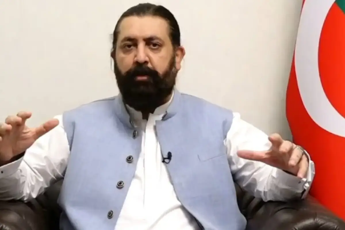 Founder PTI Sons Free to Visit Pakistan, Says Sheikh Waqas