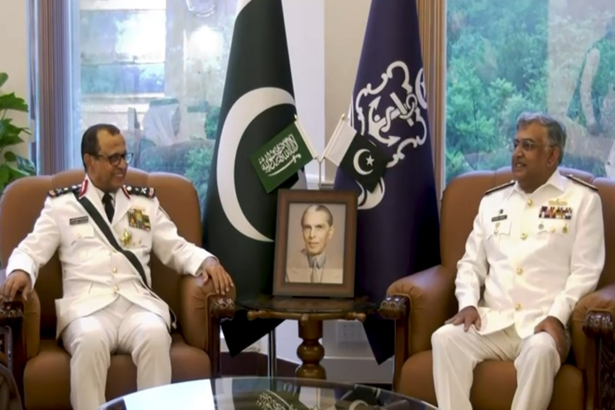 Chief of Saudi Naval Forces Meets Pakistan Naval Chief at Naval Headquarters