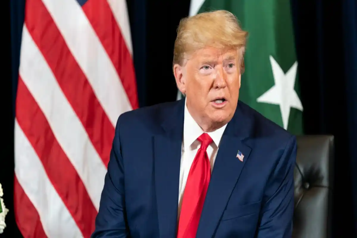 Trump Confirms US-Pakistan Trade Deal, Hints at Oil Cooperation
