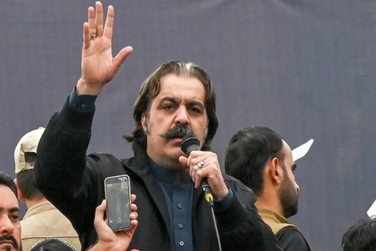 KP CM Ali Amin Gandapur Enters Lahore Amid Tight Security