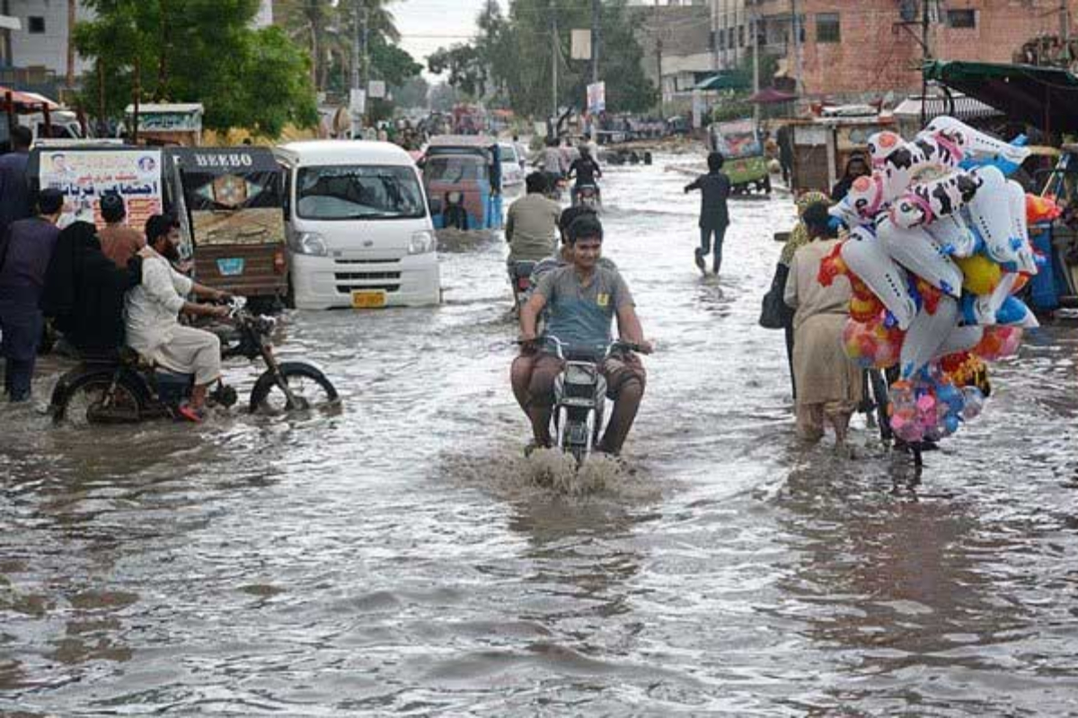 Meteorological Department Warns of Heavy Rain Across Multiple Regions in Pakistan
