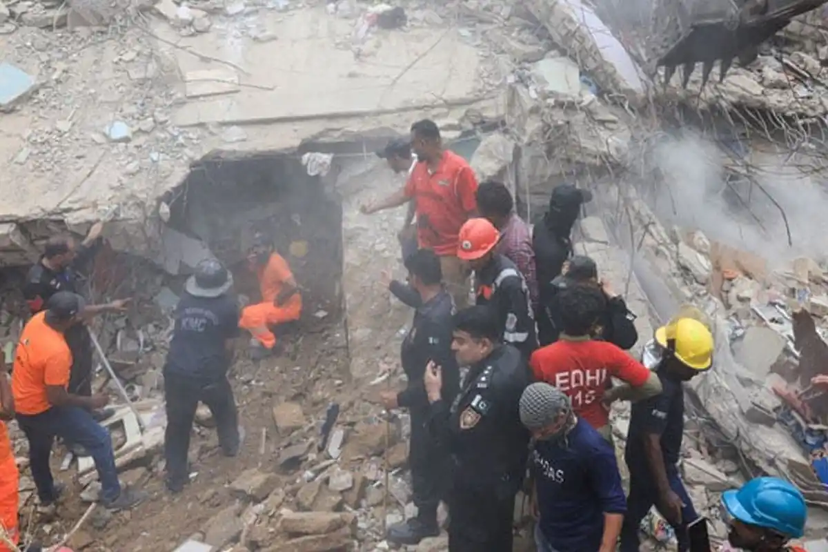 Lyari building collapse; How many buildings are declared unsafe in Karachi?