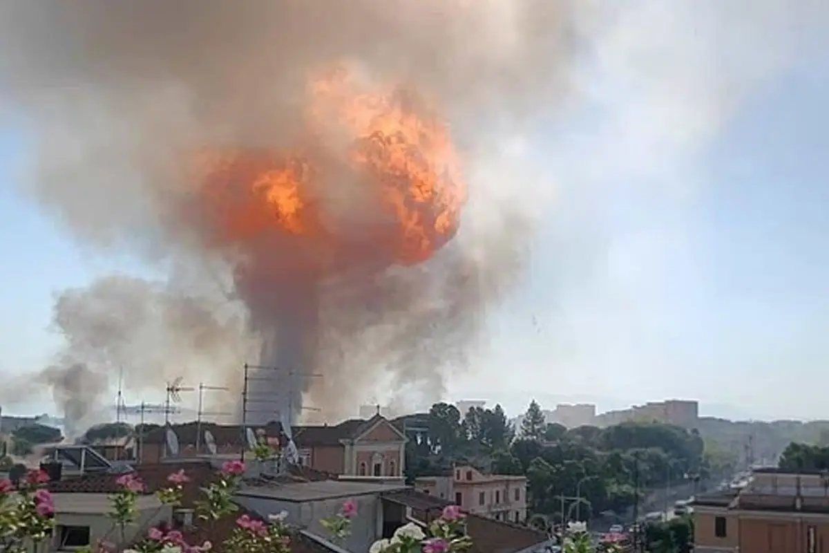 Massive Petrol Station Explosion in Rome Injures 21, Causes Chaos