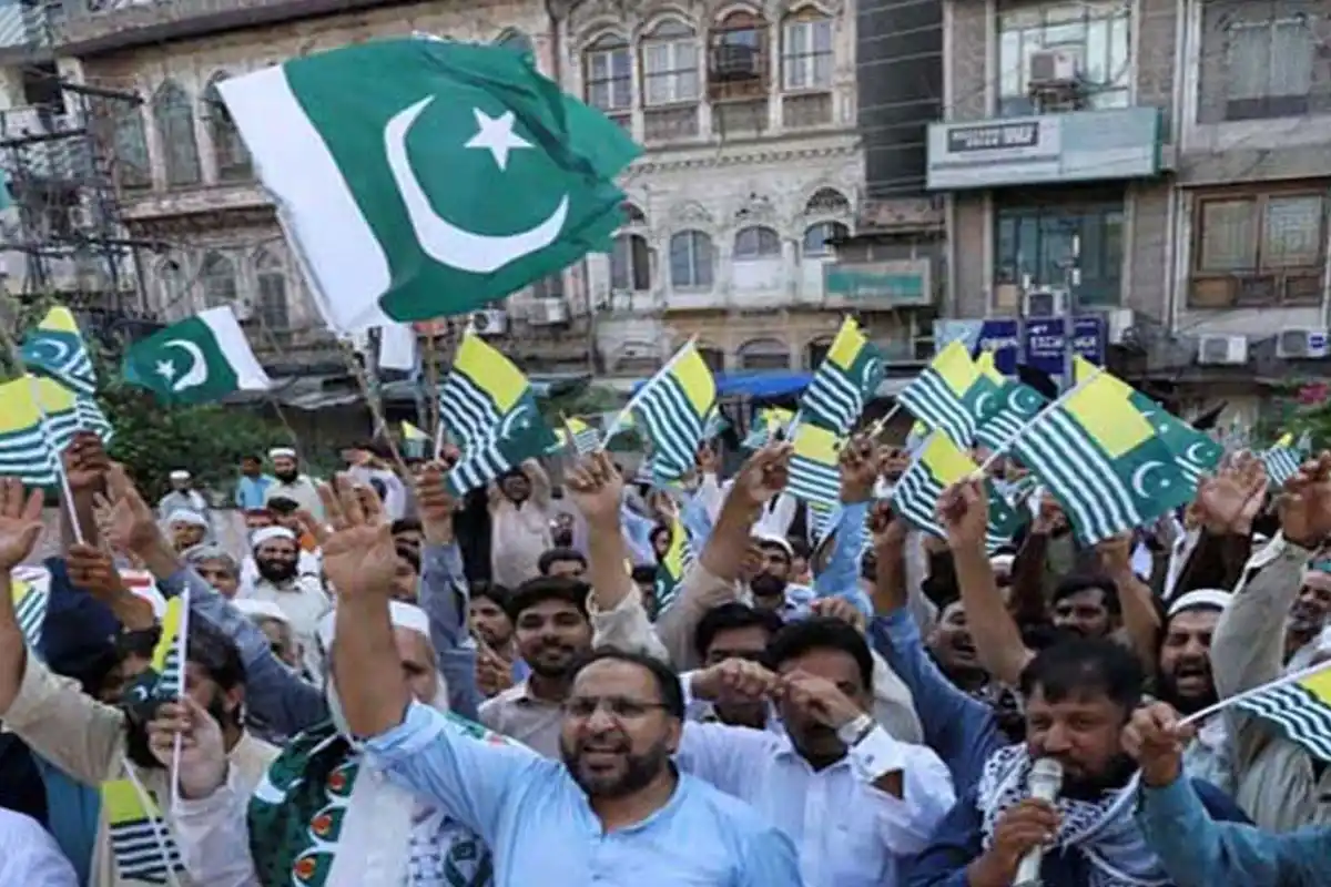 Kashmiris mark Accession to Pakistan Day today