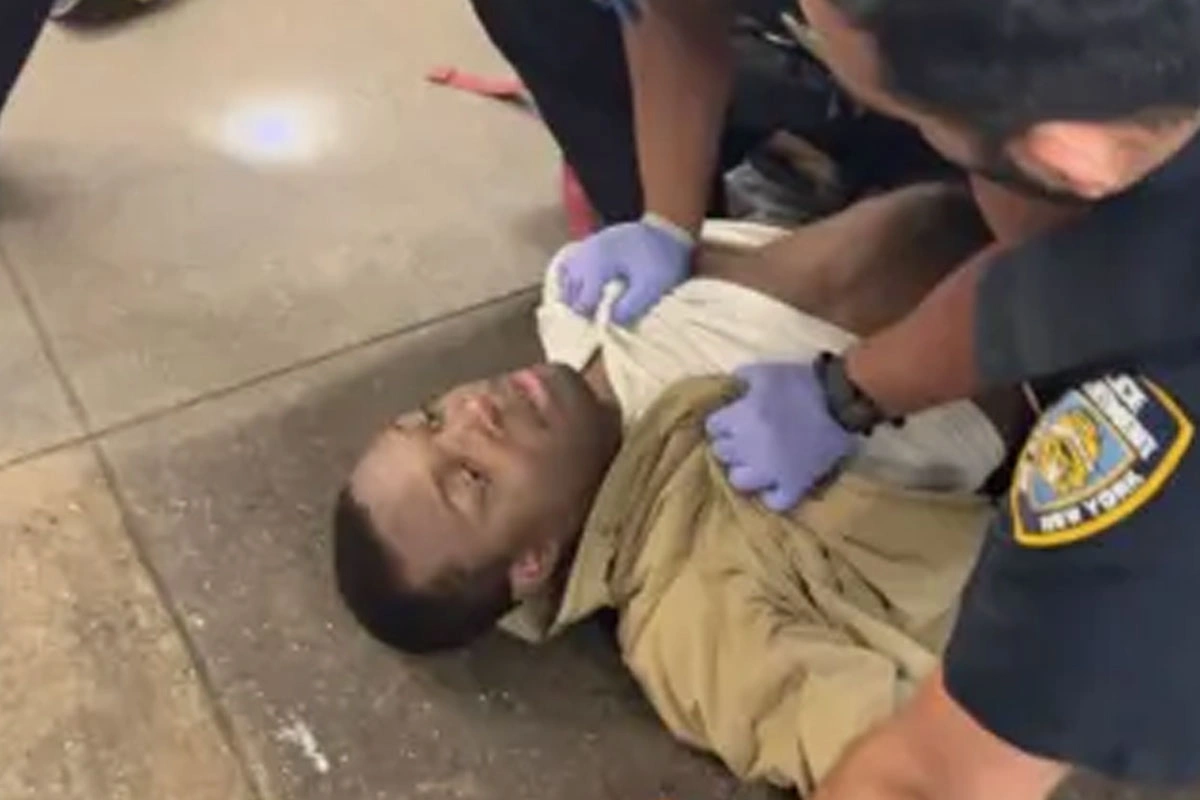 Model Finn Doering Detained After Filming Police Arrest in Manhattan Subway