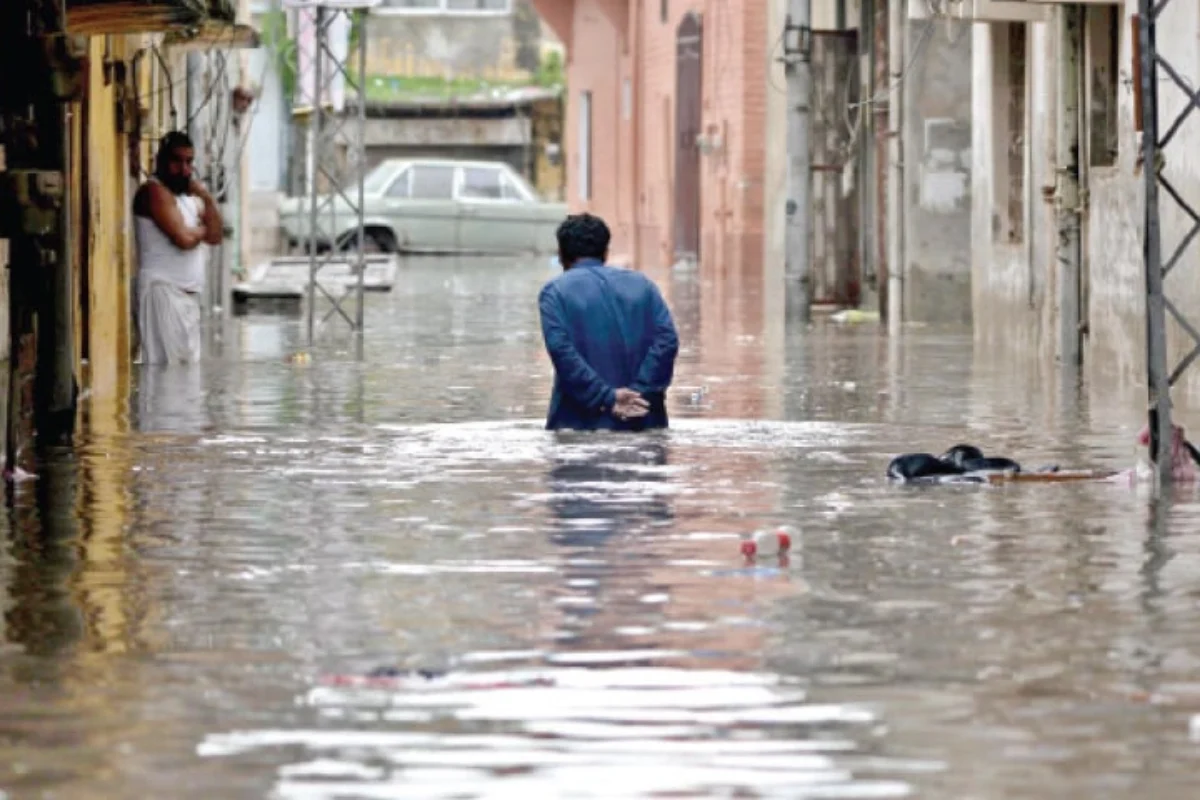 Heavy rains kill 63 people in Punjab as floods paralyze life