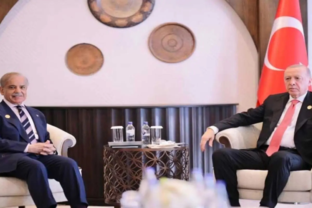 Shehbaz Sharif Meets Erdogan at ECO Summit in Azerbaijan: Focus on Trade, Defense & Regional Peace