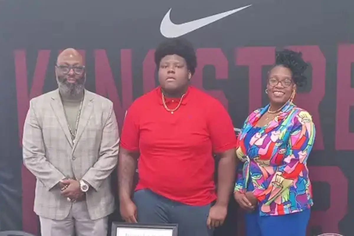 Tragic Shooting Claims Life of College Football Player Mycheal Edwards-Wallace at 18