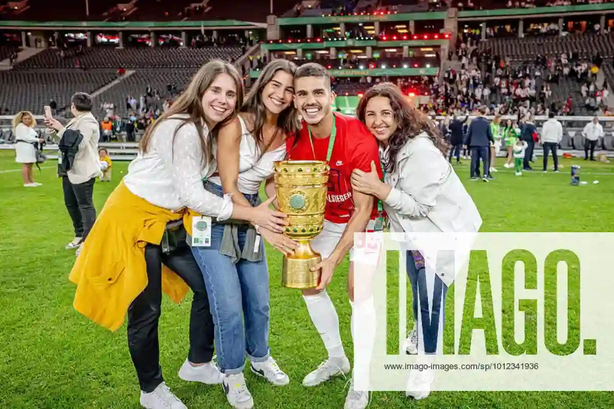 Who is Andre Silva’s Girlfriend? All About Maria Rodrigues