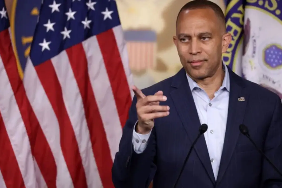 Who is Hakeem Jeffries Wife? Meet Kennisandra Jeffries, Her Job & Children