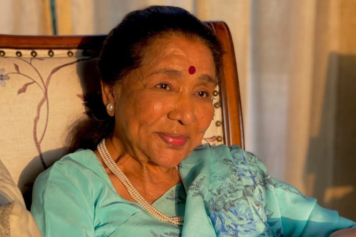 Is Asha Bhosle Dead? Son of Veteran Singer Breaks Silence