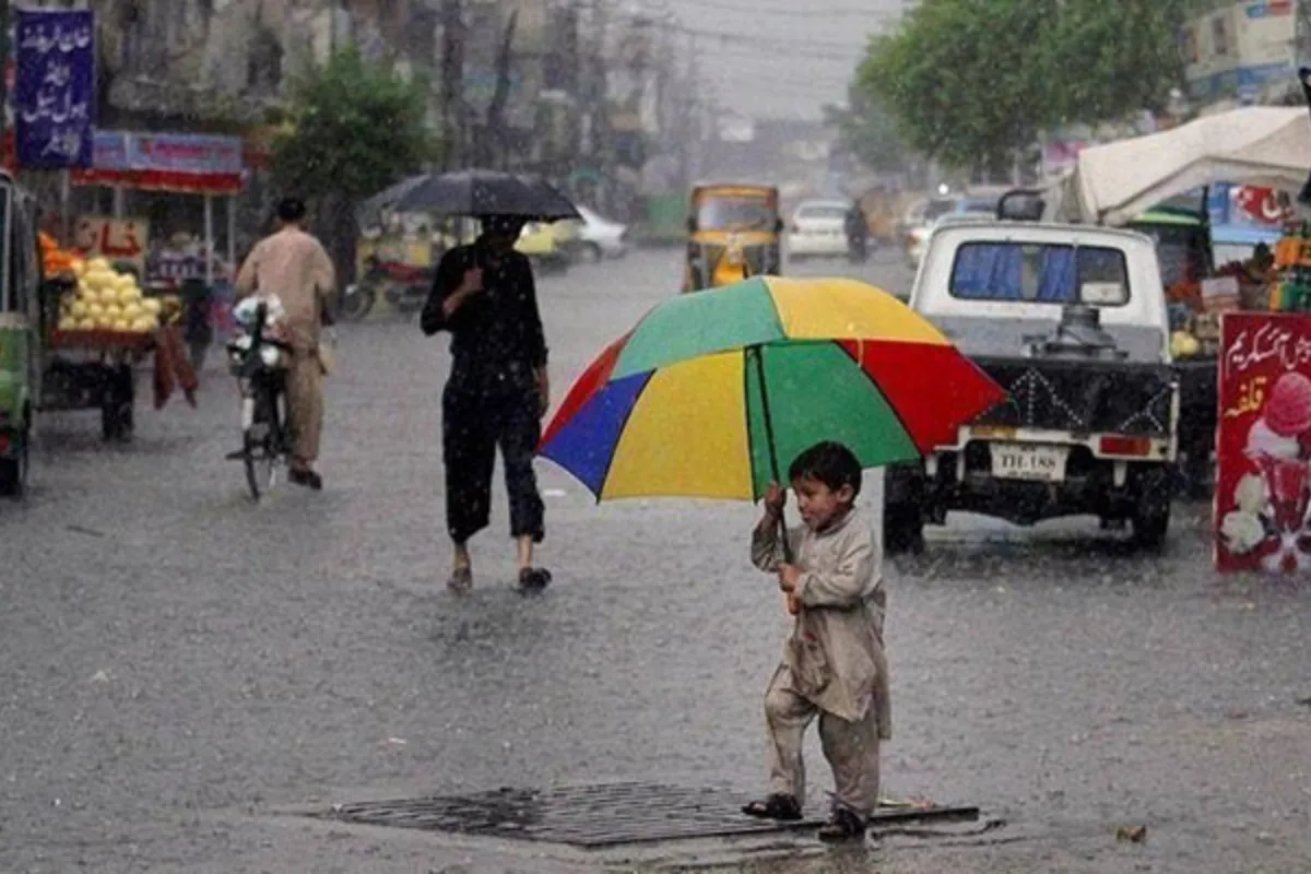 Karachi Weather Today: PMD Forecasts Light Rain Throughout Day
