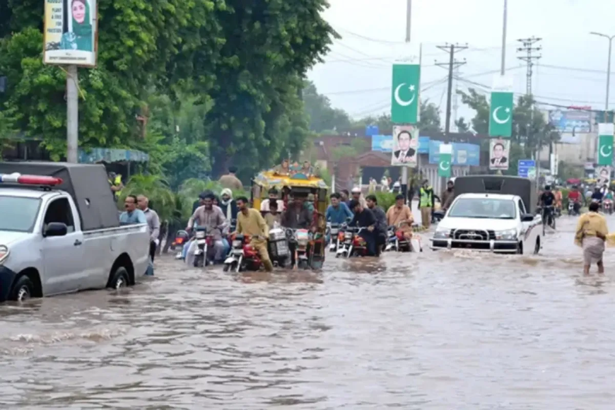 PMD Forecasts Heavy Rainfall; Authorities, Citizens Urged to Exercise Caution