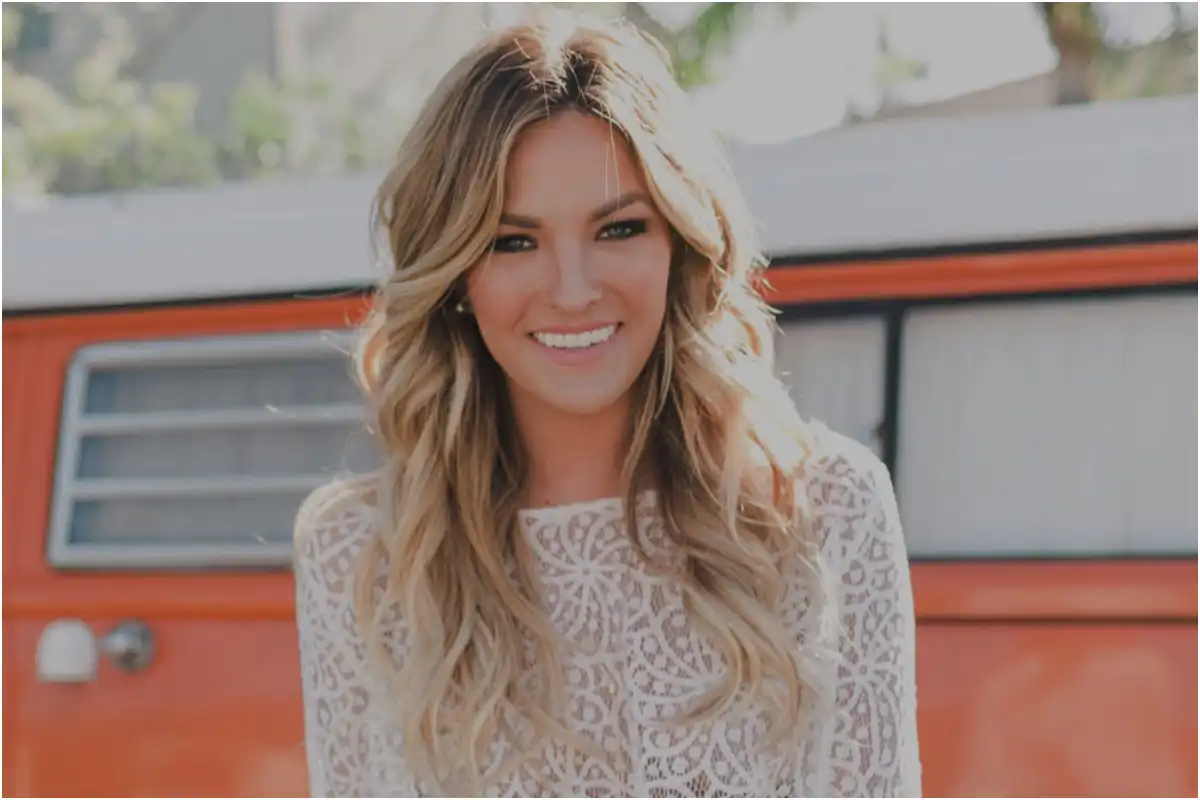 Becca Tilley Wikipedia: Age, Engaged, Partner & Net Worth