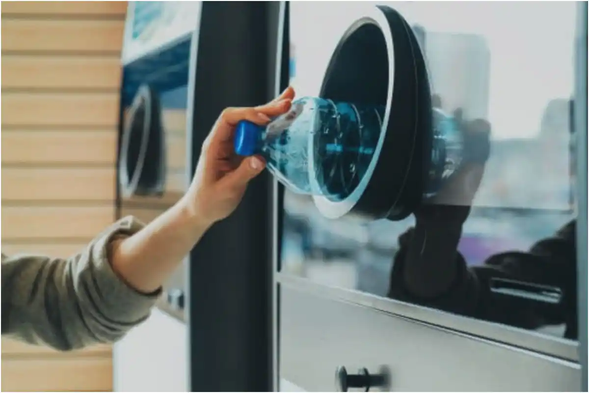 Lahore Launches Recycling Machines: Earn Rs. 1,000 for Plastic Bottles