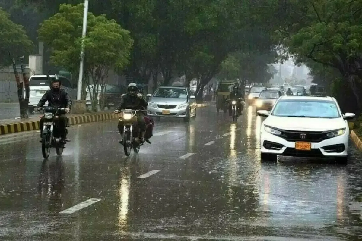 Karachi to Experience Rain with Thunder, Lightning Today, PMD Issues Alert