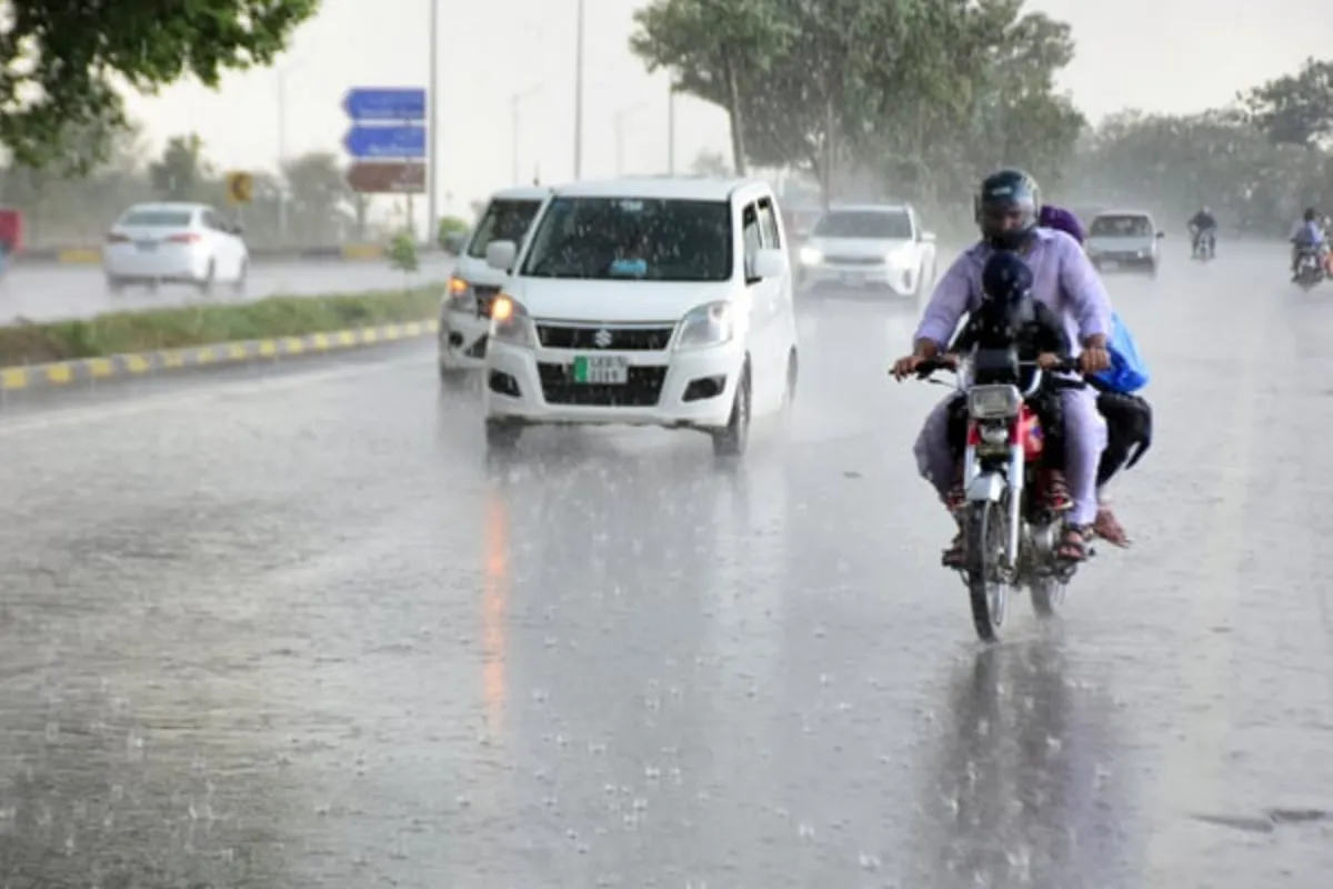 PMD Forecast Thunderstorms, Rain in Several Regions Across Pakistan